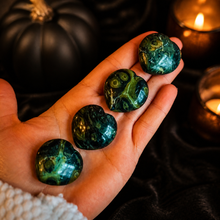 Load image into Gallery viewer, Kambaba Jasper Hearts Halloween product photo