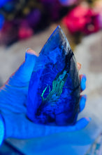 Load image into Gallery viewer, Volcano Agate Teardrop Freeform, UV Fluorescent Green Crystals