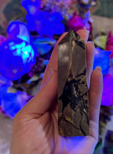 Load image into Gallery viewer, Volcano Agate Towers, UV Fluorescent Green Crystals