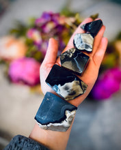 Load image into Gallery viewer, Volcano Agate Tumbled Freecubes, UV Green Fluorescent Minerals