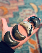 Load image into Gallery viewer, Volcano Agate Crescent Moon, UV Green Fluorescent Minerals