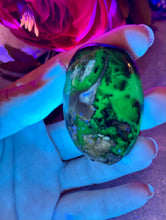 Load image into Gallery viewer, Volcano Agate Palmstones, Green Fluorescent Minerals, UV Crystals