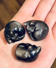 Load image into Gallery viewer, 3 cm Sleepy Silver Obsidian Cat Sculpture, Mini Black Cat, Black Crystal Cat, Cat Lover Gift