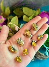 Load image into Gallery viewer, Wulfenite Specimens from Arizona, Thumbnail Specimens