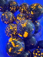 Load image into Gallery viewer, Yooperlite Spheres - UV Reactive Fluorescent Crystal Balls