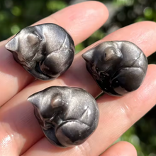 Load image into Gallery viewer, 3 cm Sleepy Silver Obsidian Cat Sculpture, Mini Black Cat, Black Crystal Cat, Cat Lover Gift