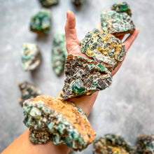 Load image into Gallery viewer, Druzy Dreams Pocket Fluorite Clusters (Color Change) Diana Maria Mine, Fluorescent Fluorite