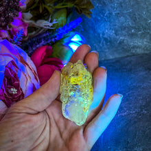 Load image into Gallery viewer, Firefly Petroleum Quartz Specimens from Madagascar