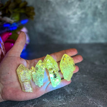 Load image into Gallery viewer, Firefly Petroleum Quartz Specimens from Madagascar