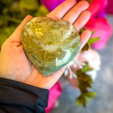 Load image into Gallery viewer, Green Quartz Crystal Hearts, Ethically Sourced Crystals
