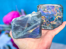 Load image into Gallery viewer, Rainbow Labradorite crystal Freeform