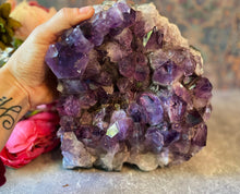 Load image into Gallery viewer, Room Stopping Amethyst