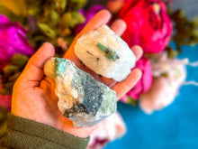 Load image into Gallery viewer, Raw Emerald Specimens