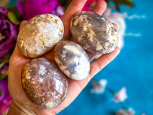 Load image into Gallery viewer, Flower Agate Palm Stones