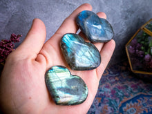 Load image into Gallery viewer, Labradorite Heart