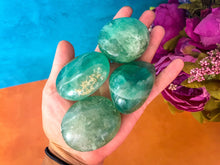Load image into Gallery viewer, green fluorite palm stones
