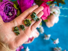 Load image into Gallery viewer, Raw Epidote Specimens from Pakistan, Epidot Crystals