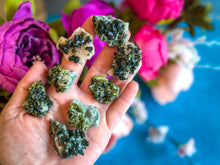 Load image into Gallery viewer, Raw Epidote Specimens from Pakistan, Epidot Crystals