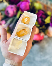 Load image into Gallery viewer, Golden Quartz from Switzerland
