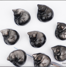 Load image into Gallery viewer, 3 cm Sleepy Silver Obsidian Cat Sculpture, Mini Black Cat, Black Crystal Cat, Cat Lover Gift
