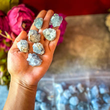 Load image into Gallery viewer, Bulk raw Celestite chunks, 150 gram bag, 7-9 pieces
