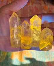 Load image into Gallery viewer, Phantom Powellite UV Reactive Towers – Quartz &amp; Light Amethyst from Bahia, Brazil
