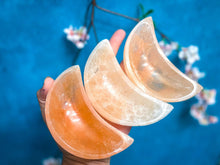 Load image into Gallery viewer, 4" PEACH Selenite MOON Bowl
