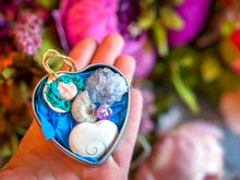Load image into Gallery viewer, Mermaid Gift Set, Mermaid Fairy, Seashells, Rainbow Ammonite, Celestite cluster, Shiva Eye Shell Heart
