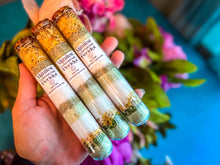 Load image into Gallery viewer, Peridot Bath Salts in Glass Vials
