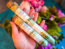 Load image into Gallery viewer, Peridot Bath Salts in Glass Vials
