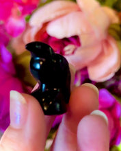 Load and play video in Gallery viewer, Black Obsidian Raven / Crow Figurine, Crystal Raven, Stone Crow
