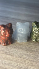 Load and play video in Gallery viewer, Mini Mixed Crystal Cat Carving | Assorted Stone Figurine
