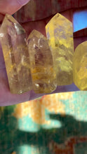Load and play video in Gallery viewer, Phantom Powellite UV Reactive Towers – Quartz &amp; Light Amethyst from Bahia, Brazil
