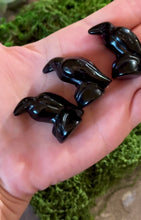 Load and play video in Gallery viewer, Black Obsidian Raven / Crow Figurine, Crystal Raven, Stone Crow
