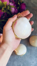 Load and play video in Gallery viewer, Gold-Edged Natural Shell Compacts, mermaid beach ocean themed Coin Purse, Ring Holder
