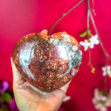 Load image into Gallery viewer, &quot;Enchanté Amour&quot; Crystal Hearts - Unveil the Magic of Love
