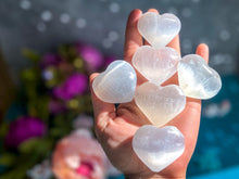 Load image into Gallery viewer, 4 CM Sweet Selenite /  Satin Spar Hearts
