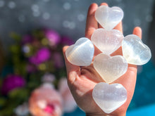 Load image into Gallery viewer, 4 CM Sweet Selenite /  Satin Spar Hearts
