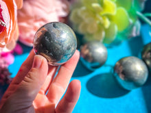 Load image into Gallery viewer, Polished Pyrite Crystal Ball

