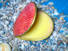 Load image into Gallery viewer, CREATRIX Solid Perfume, Botanical Natural Perfume in A Seashell Compact
