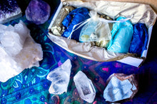 Load image into Gallery viewer, Crystal kit MYSTERY BOX
