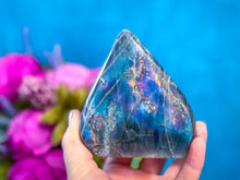 Load image into Gallery viewer, Rainbow Labradorite crystal Freeform
