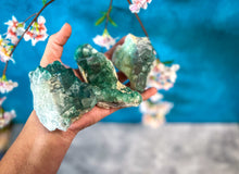 Load image into Gallery viewer, Green cubic Fluorite Mineral Specimen
