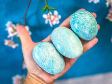 Load image into Gallery viewer, ETHICALLY SOURCED Amazonite palm stone for COURAGE
