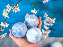 Load image into Gallery viewer, BLUE CALCITE crystal ball

