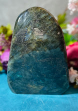 Load image into Gallery viewer, Labradorite Free Form
