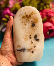 Load image into Gallery viewer, 6&quot; Agate Freeform
