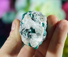 Load image into Gallery viewer, Quartz Dioptase

