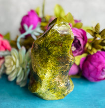 Load image into Gallery viewer, Green Opal Flame
