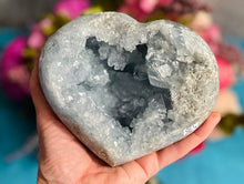 Load image into Gallery viewer, 5 1/2&quot; Celestite Heart
